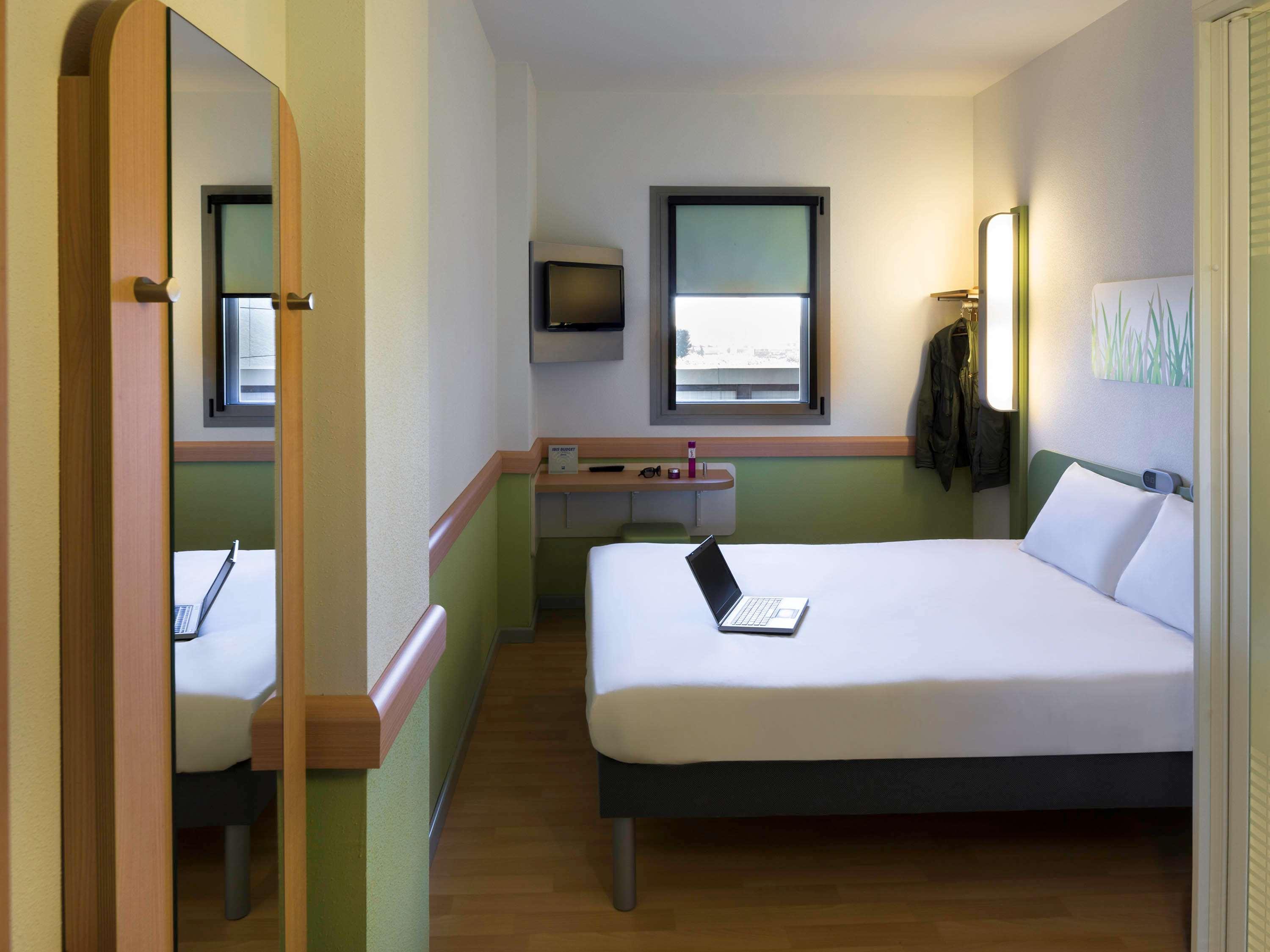Ibis Budget Sevilla Aeropuerto מראה חיצוני תמונה