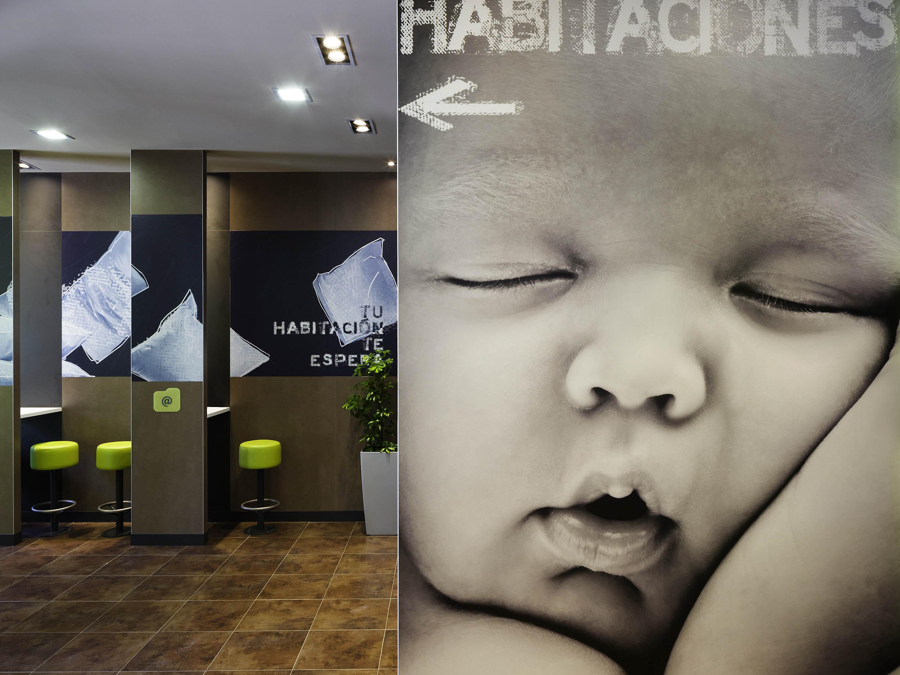 Ibis Budget Sevilla Aeropuerto מראה חיצוני תמונה