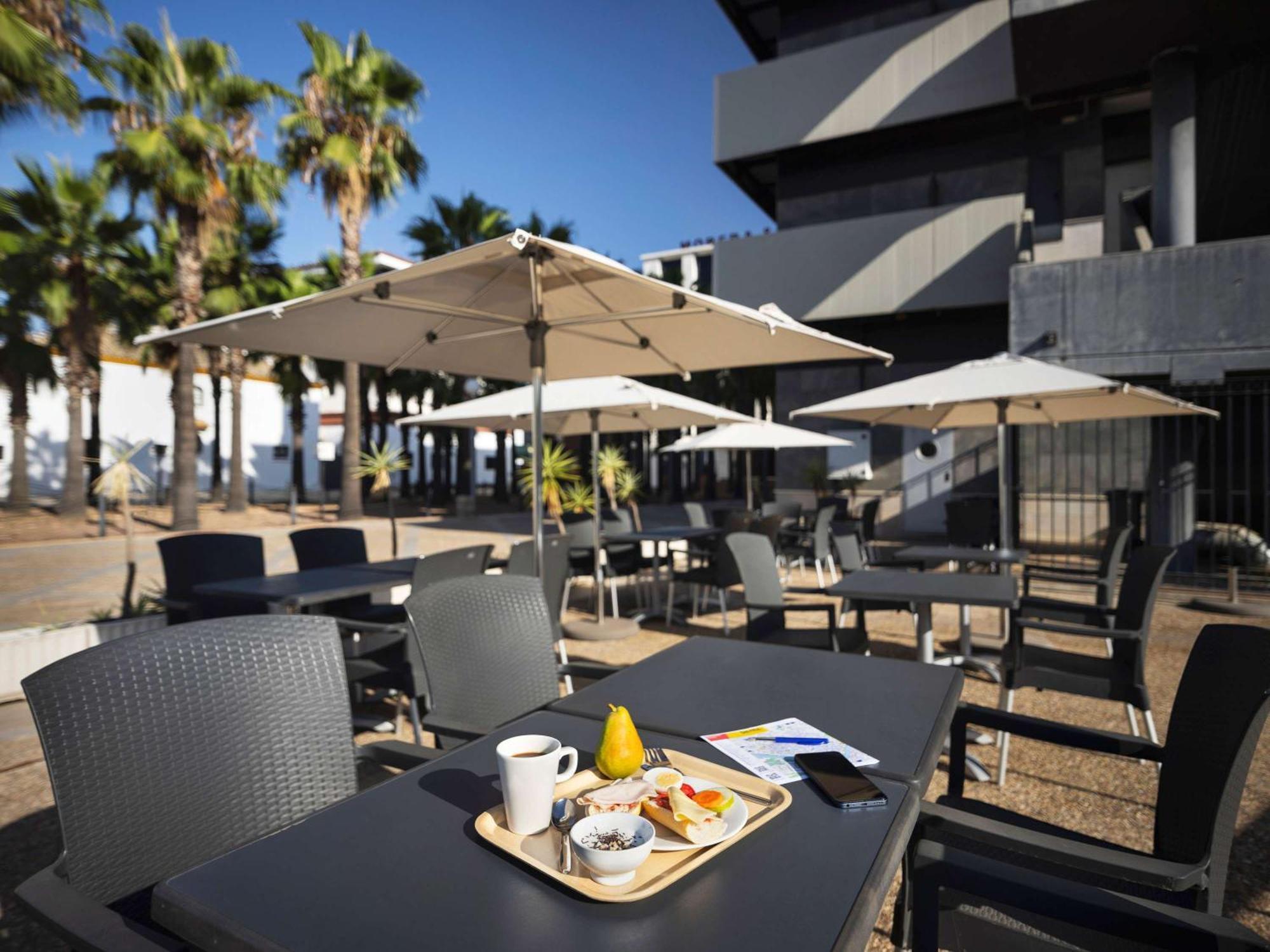 Ibis Budget Sevilla Aeropuerto מראה חיצוני תמונה
