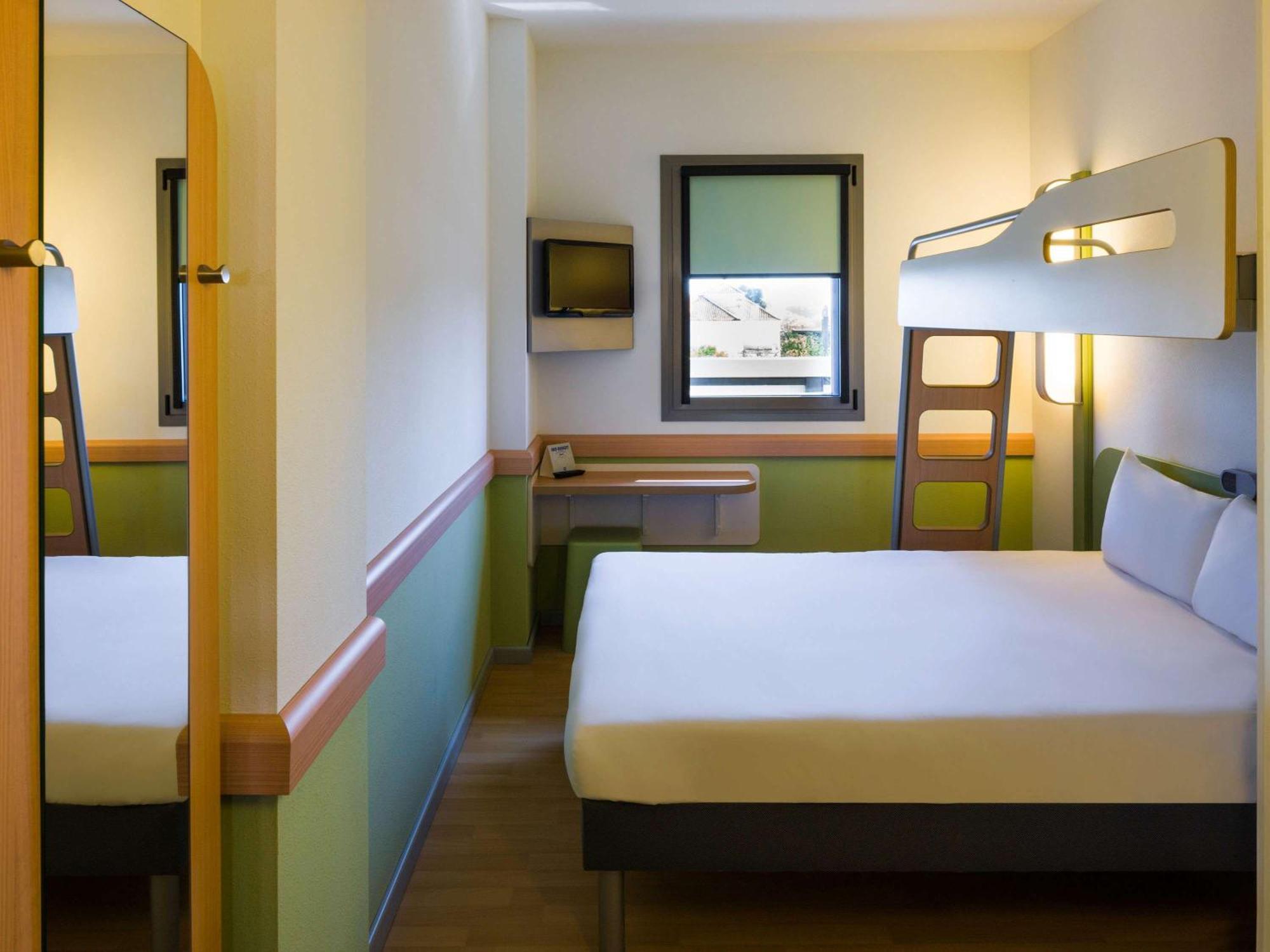 Ibis Budget Sevilla Aeropuerto מראה חיצוני תמונה
