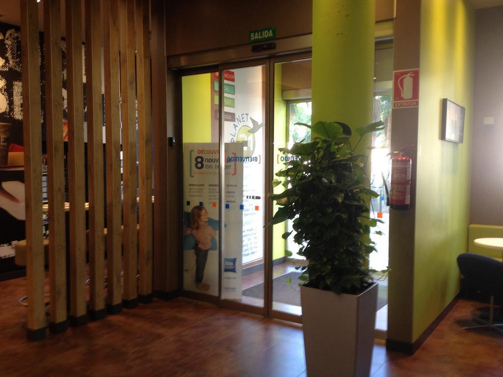 Ibis Budget Sevilla Aeropuerto מראה חיצוני תמונה