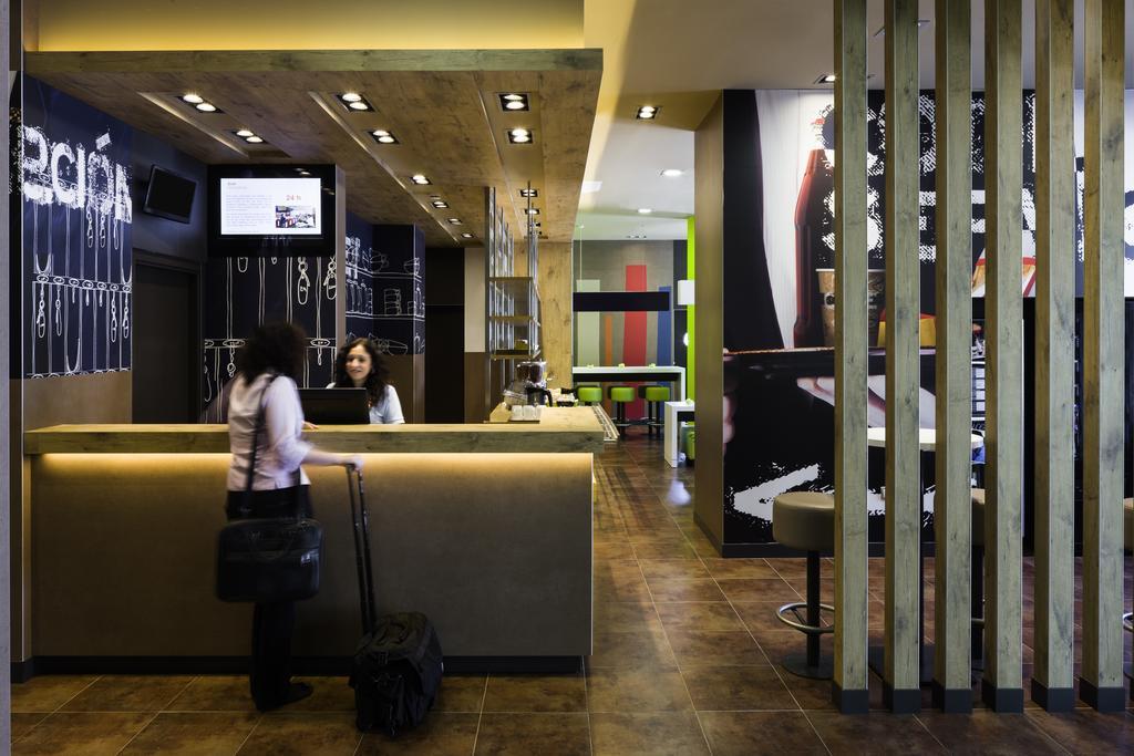Ibis Budget Sevilla Aeropuerto מראה חיצוני תמונה